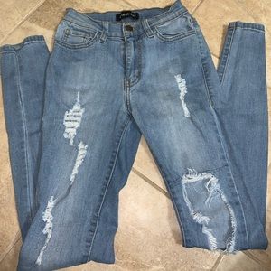 Fashion nova ripped skinny jeans